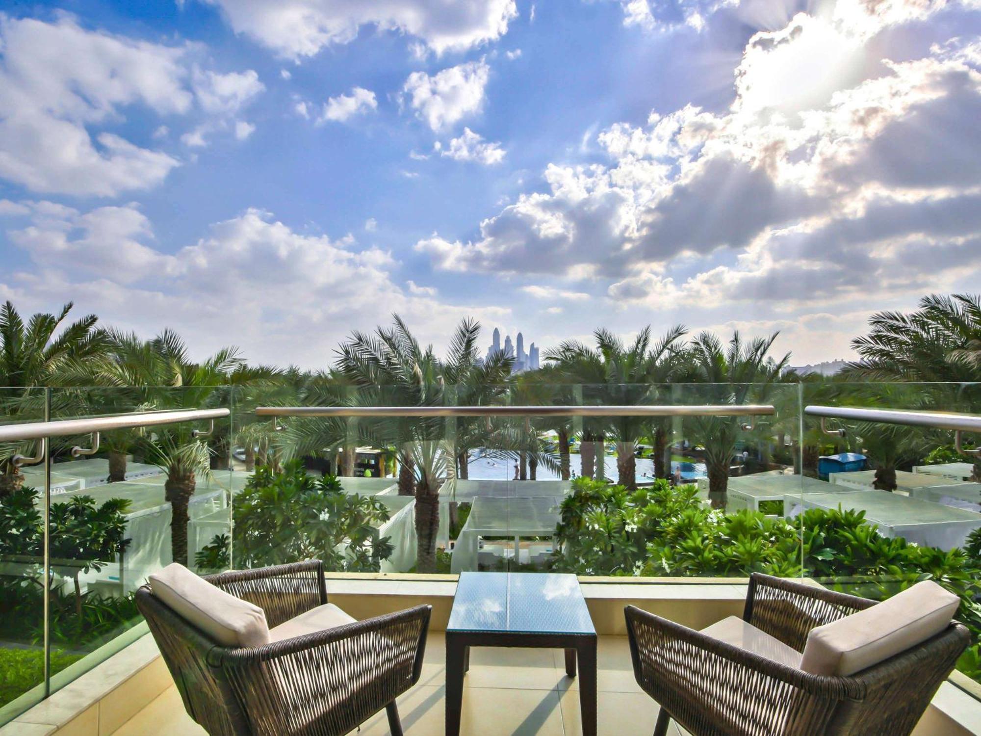Rixos The Palm Hotel & Suites Дубай Экстерьер фото
